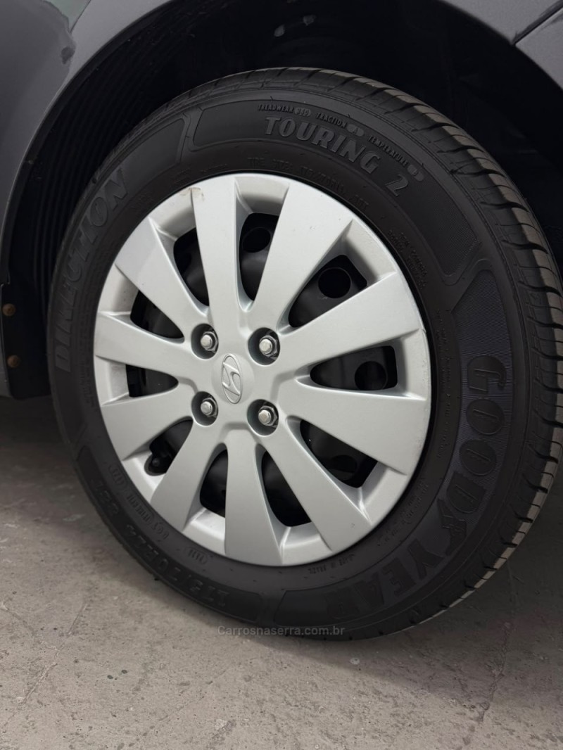 HB20 1.0 COMFORT PLUS 12V FLEX 4P MANUAL - 2013 - CAXIAS DO SUL