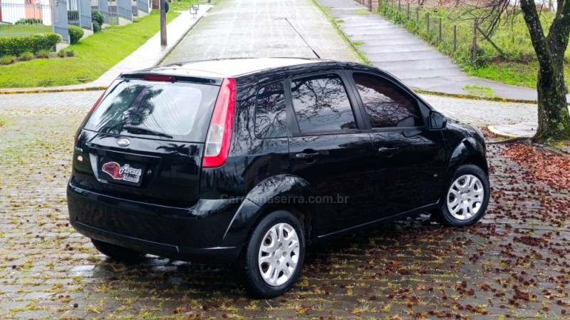 FIESTA 1.0 SE 8V FLEX 4P MANUAL - 2014 - CAXIAS DO SUL