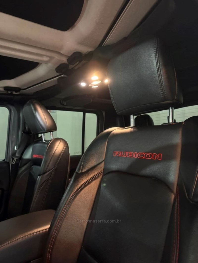 GLADIATOR 3.6 RUBICON V6 4X4 4P GASOLINA AUTOMÁTICO - 2022 - NOVO HAMBURGO