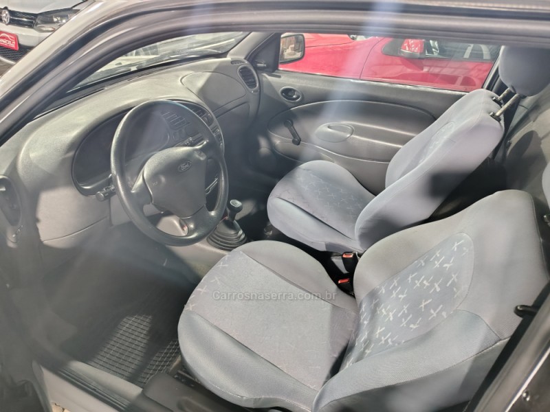 COURIER 1.6 MPI L 8V FLEX 2P MANUAL - 2013 - GUAPORé