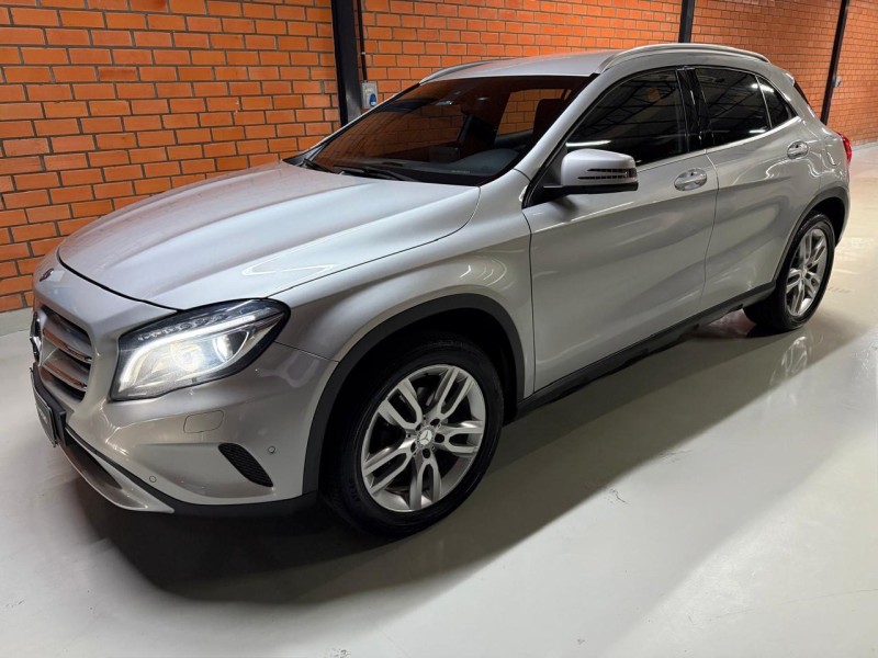gla 200 1.6 cgi style 16v turbo gasolina 4p automatico 2016 bento goncalves