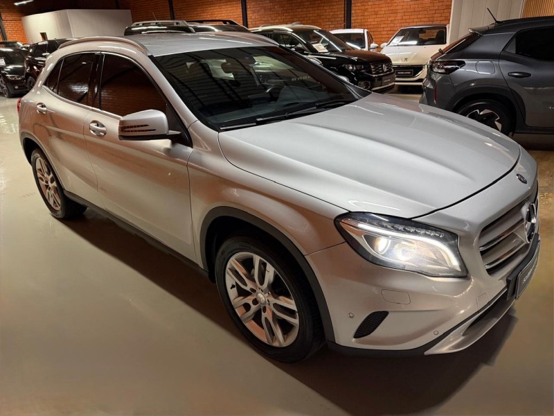 GLA 200 1.6 CGI STYLE 16V TURBO GASOLINA 4P AUTOMÁTICO - 2016 - BENTO GONçALVES