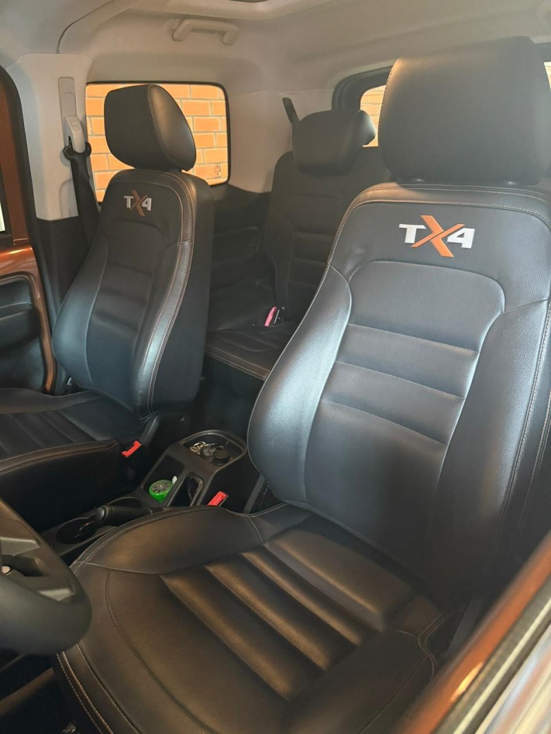 T4 3.2 TX4 TETO RÍGIDO 20V DIESEL 2P AUTOMÁTICO - 2020 - BENTO GONçALVES