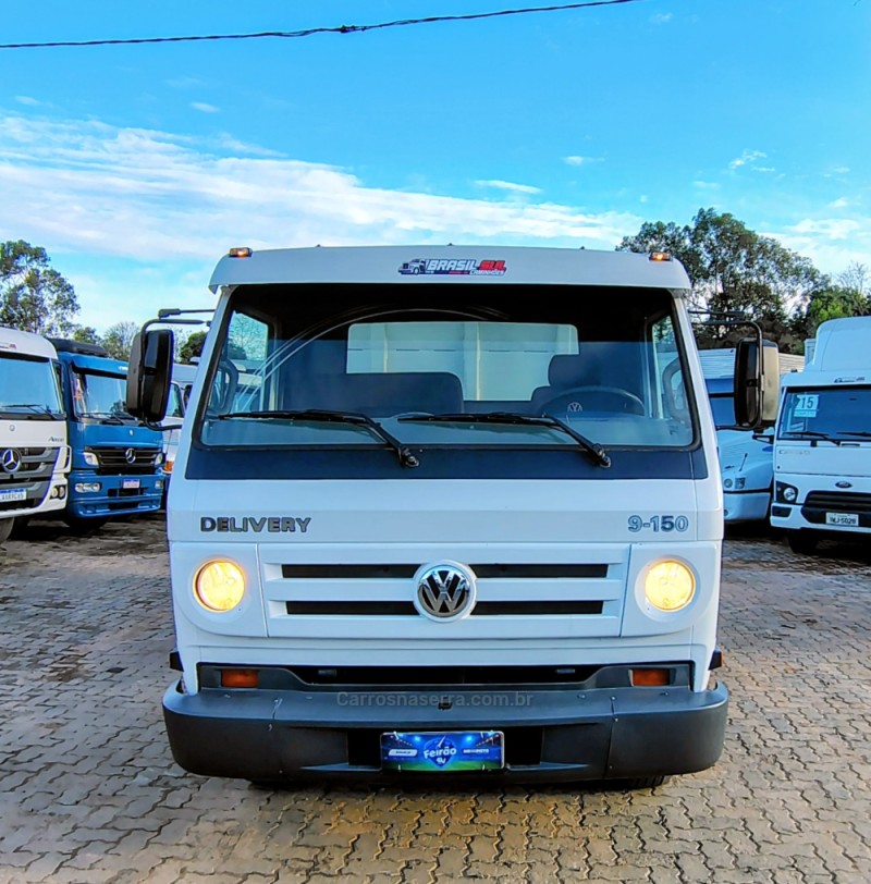 9-150 E DELIVERY - 2011 - PORTãO