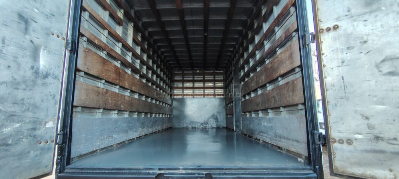 CARGO 815 E TURBO - 2009 - PORTãO