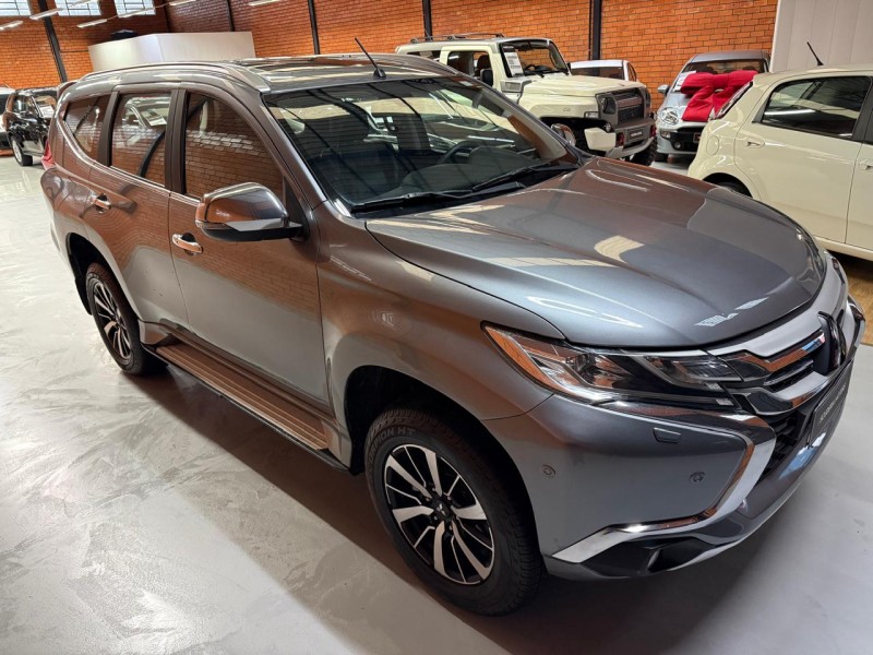 PAJERO SPORT 2.4 HPE-S 4X4 DIESEL 4P AUTOMÁTICO - 2020 - BENTO GONçALVES