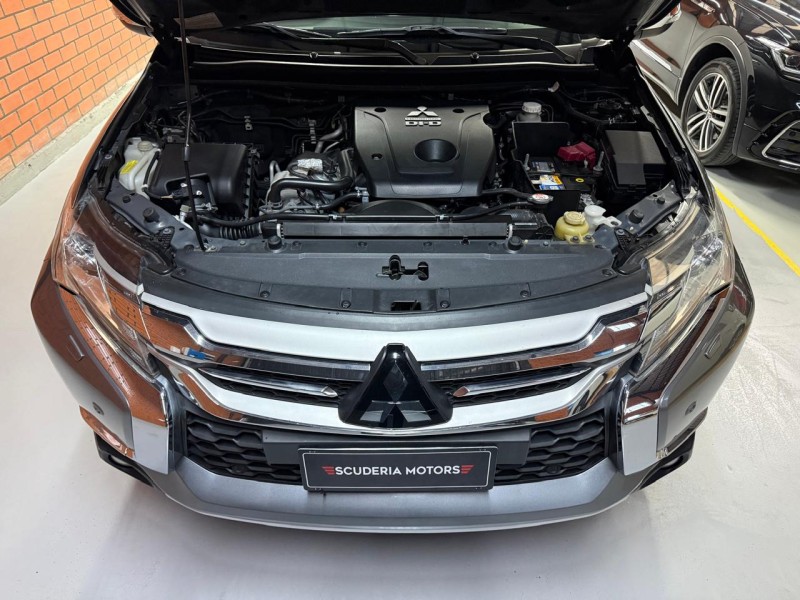 PAJERO SPORT 2.4 HPE-S 4X4 DIESEL 4P AUTOMÁTICO - 2020 - BENTO GONçALVES