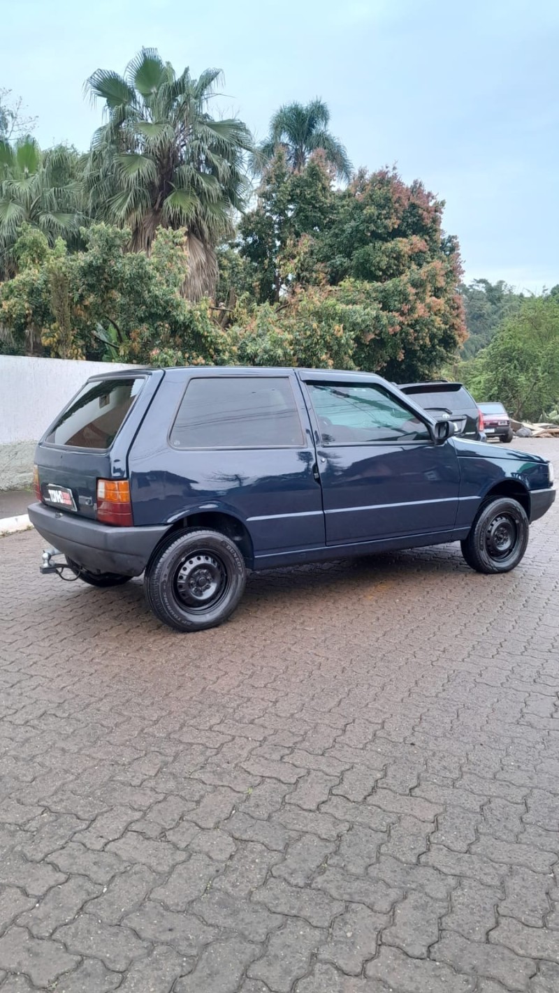UNO 1.0 MPI MILLE FIRE 8V GASOLINA 2P MANUAL - 2004 - ESTRELA