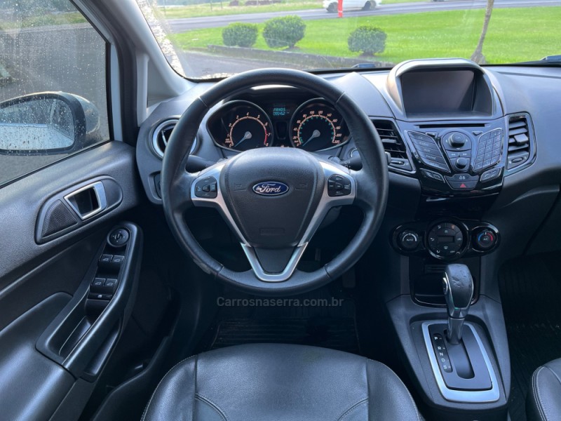 FIESTA 1.6 TITANIUM HATCH 16V FLEX 4P AUTOMÁTICO - 2017 - BOM PRINCíPIO