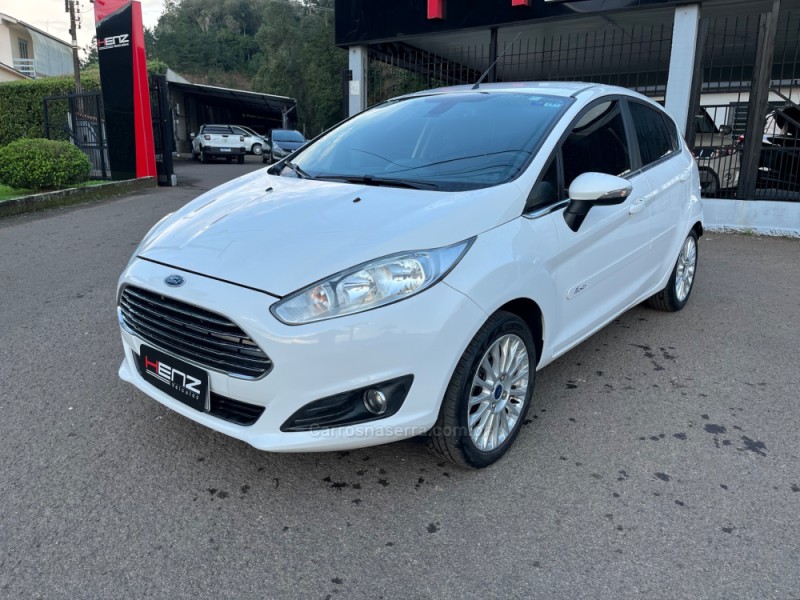fiesta 1.6 titanium hatch 16v flex 4p automatico 2017 bom principio