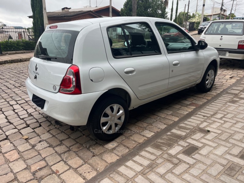 CLIO 1.0 EXPRESSION 16V FLEX 4P MANUAL - 2016 - VERANóPOLIS