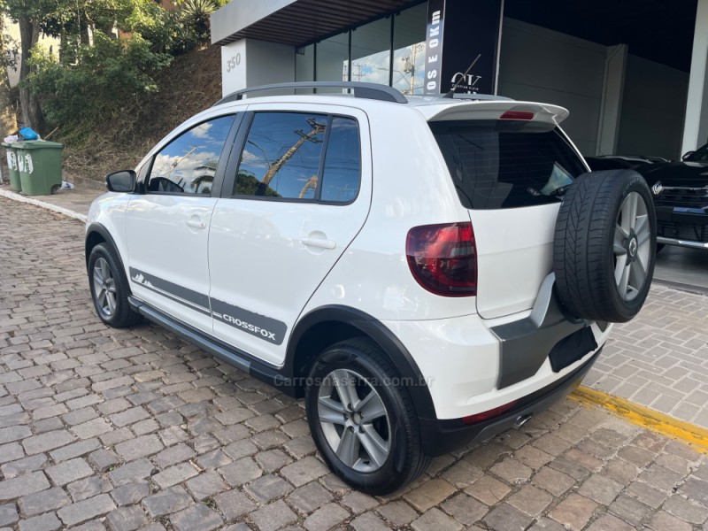 CROSSFOX 1.6 MI FLEX 8V 4P MANUAL - 2012 - VERANóPOLIS