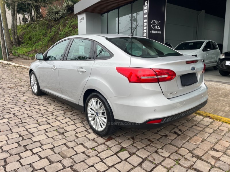 FOCUS 2.0 SE FASTBACK 16V FLEX 4P AUTOMÁTICO - 2018 - VERANóPOLIS