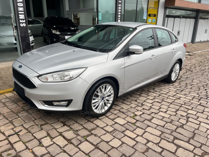 FOCUS 2.0 SE FASTBACK 16V FLEX 4P AUTOMÁTICO - 2018 - VERANóPOLIS