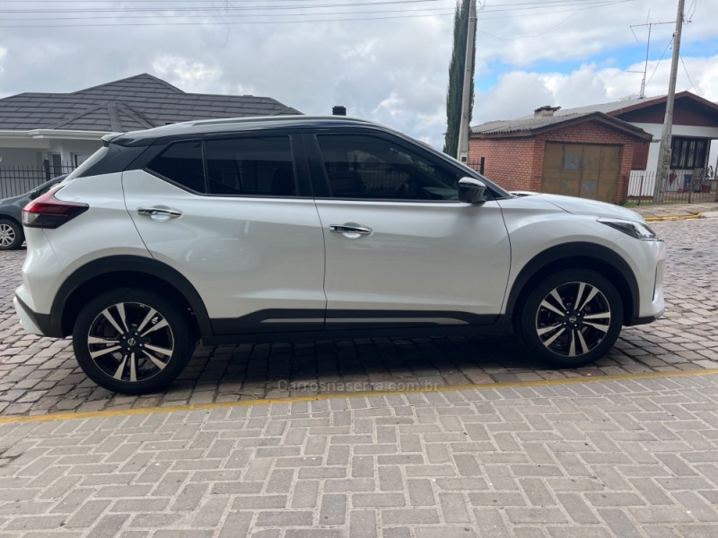 KICKS 1.6 EXCLUSIVE 16V FLEX 4P AUTOMÁTICO - 2022 - VERANóPOLIS