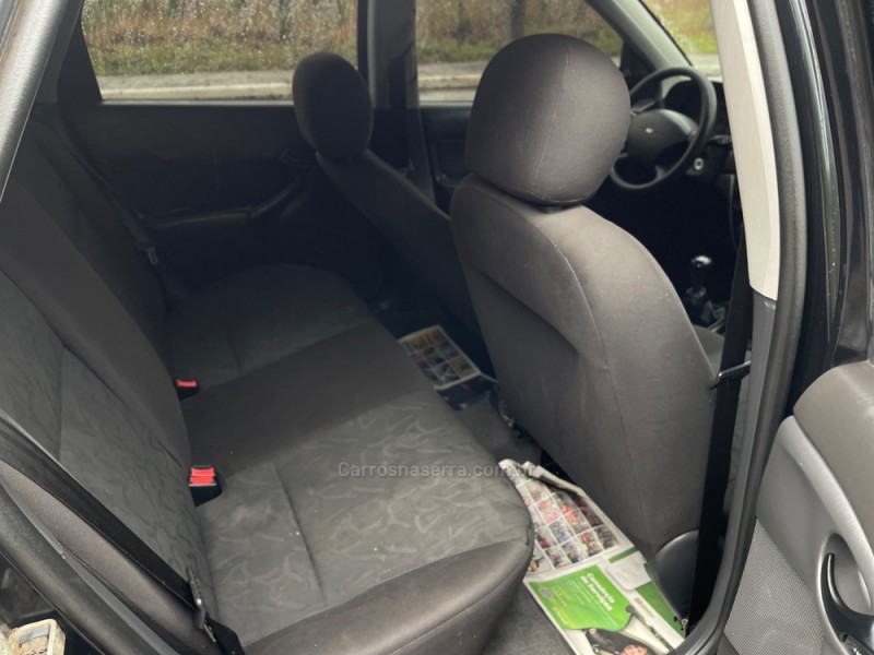 FOCUS 1.6 GLX 8V FLEX 4P MANUAL - 2009 - BENTO GONçALVES