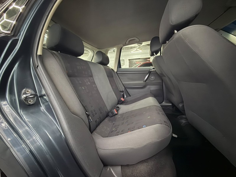 POLO 1.6 MI 8V TOTAL FLEX 4P MANUAL - 2004 - CAXIAS DO SUL