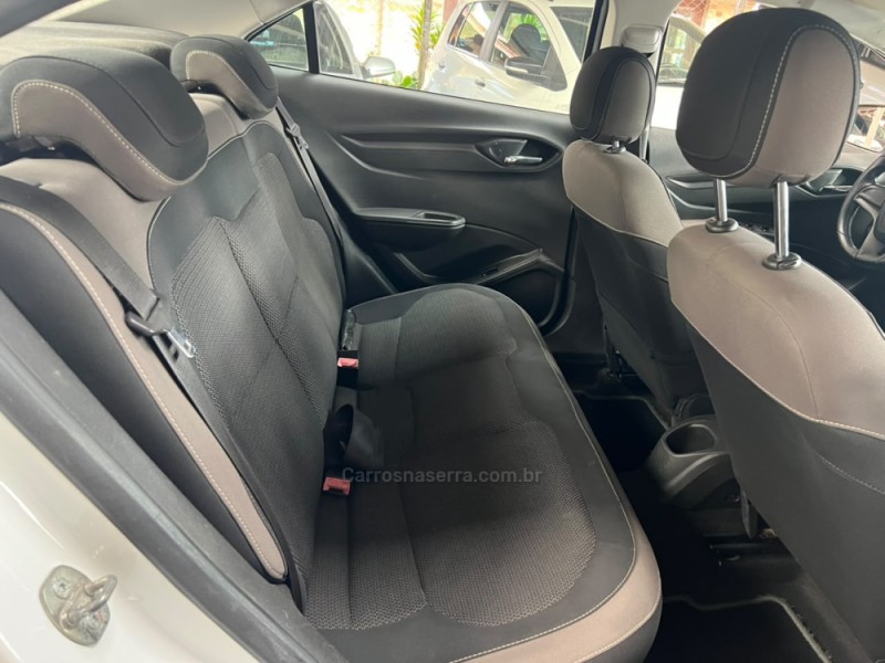 PRISMA 1.4 MPFI LTZ 8V FLEX 4P MANUAL - 2015 - GARIBALDI