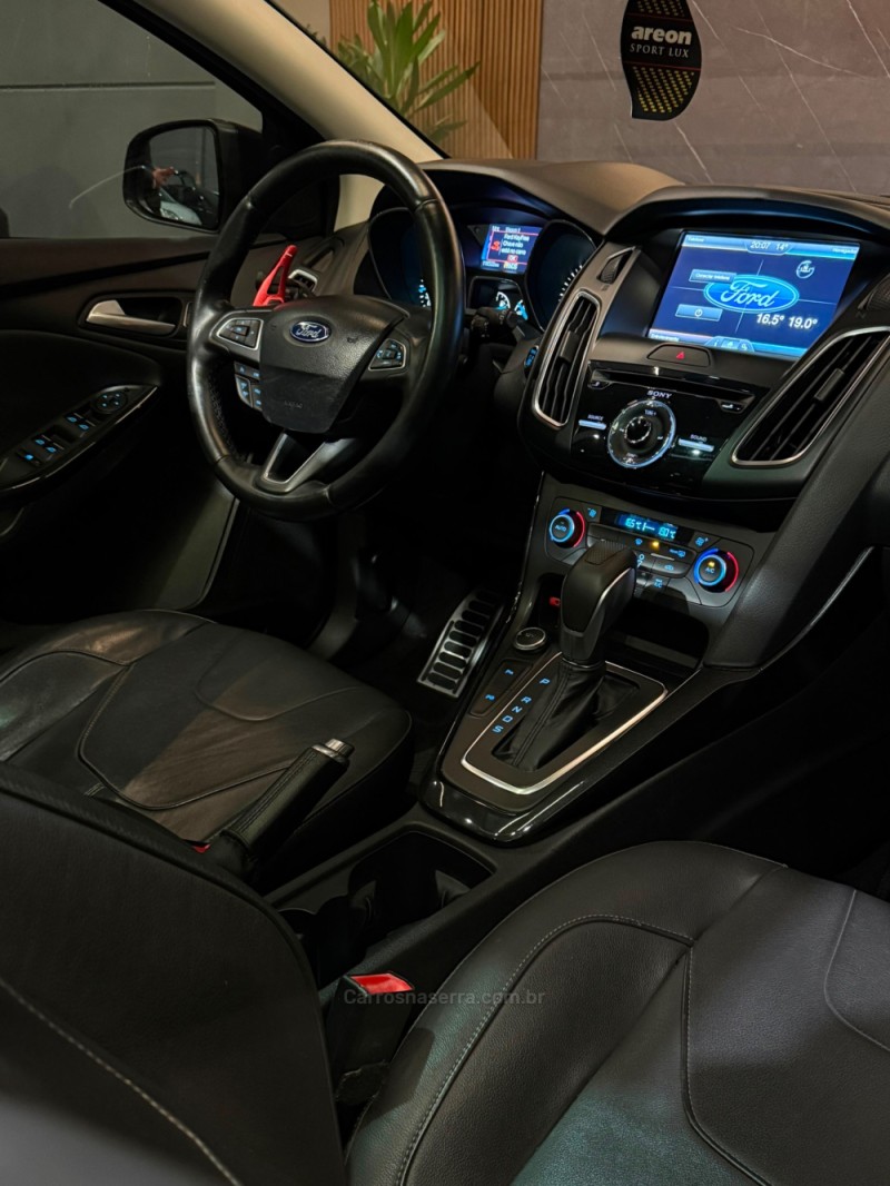 FOCUS 2.0 TITANIUM PLUS 16V FLEX 4P AUTOMÁTICO - 2016 - CAXIAS DO SUL