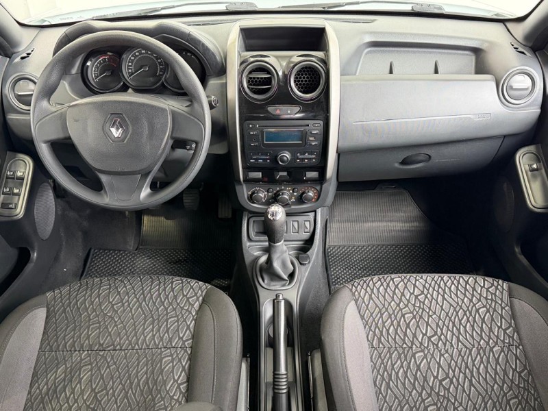 DUSTER 1.6 EXPRESSION 4X2 16V FLEX 4P MANUAL - 2016 - CAXIAS DO SUL