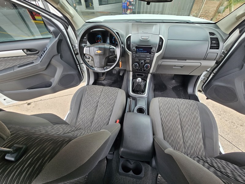 S10 2.4 LT 4X2 CD 8V FLEX 4P MANUAL - 2013 - CAXIAS DO SUL