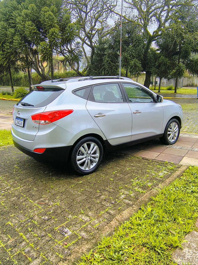 IX35 2.0 MPFI GLS 4X2 16V GASOLINA 4P AUTOMÁTICO - 2012 - FARROUPILHA
