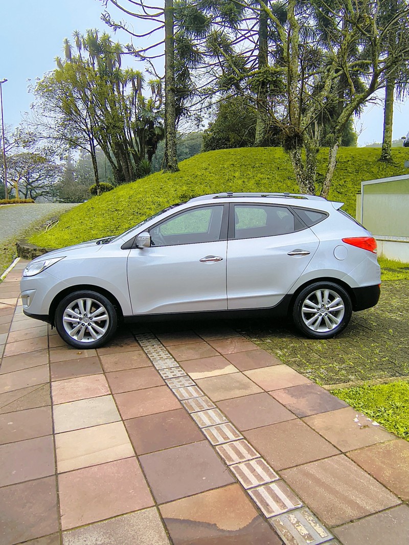 IX35 2.0 MPFI GLS 4X2 16V GASOLINA 4P AUTOMÁTICO - 2012 - FARROUPILHA
