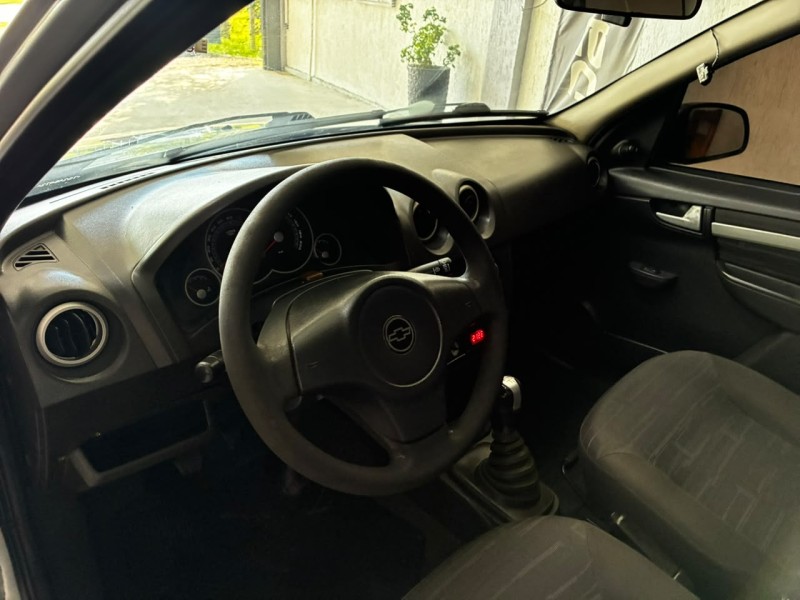 PRISMA 1.4 MPFI MAXX 8V FLEX 4P MANUAL - 2007 - BOM PRINCíPIO