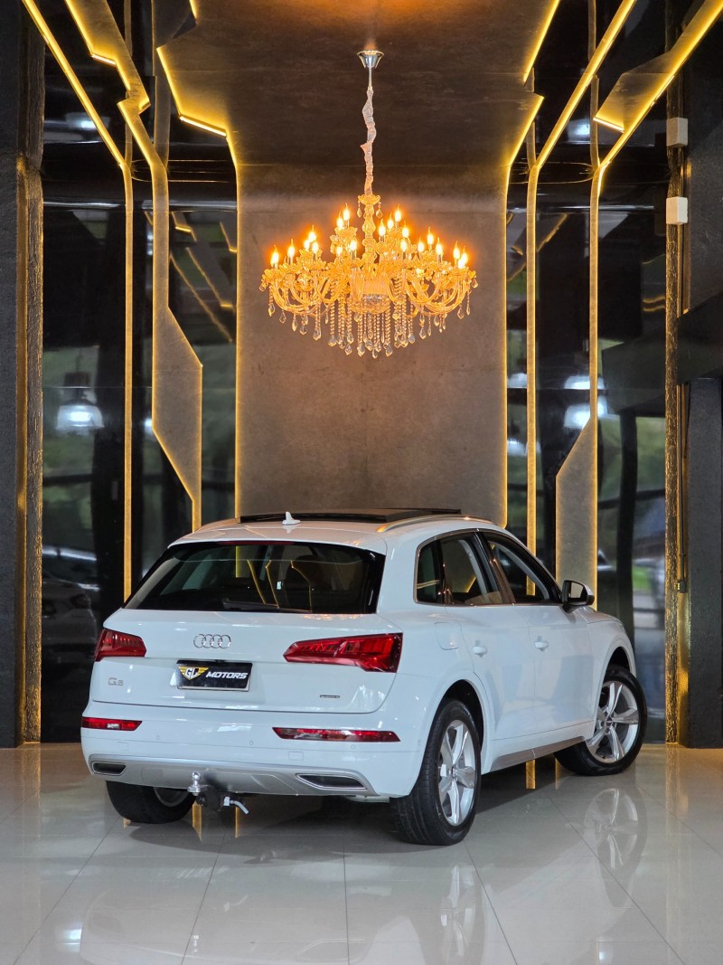 Q5 2.0 TFSI PRESTIGE PLUS 16V GASOLINA 4P S TRONIC AUTOMATIZADO - 2020 - CAXIAS DO SUL