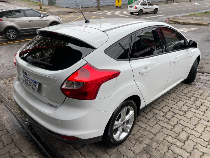 FOCUS 1.6 S HATCH 16V FLEX 4P AUTOMÁTICO - 2015 - CAXIAS DO SUL