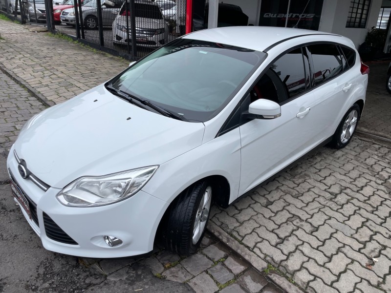 FOCUS 1.6 S HATCH 16V FLEX 4P AUTOMÁTICO - 2015 - CAXIAS DO SUL
