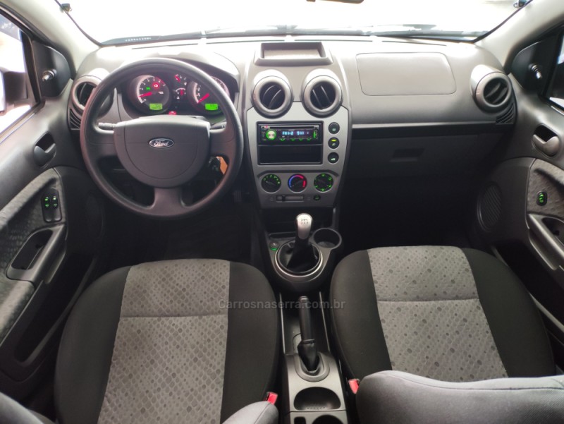 FIESTA 1.6 MPI CLASS HATCH 8V FLEX 4P MANUAL - 2013 - TAQUARA
