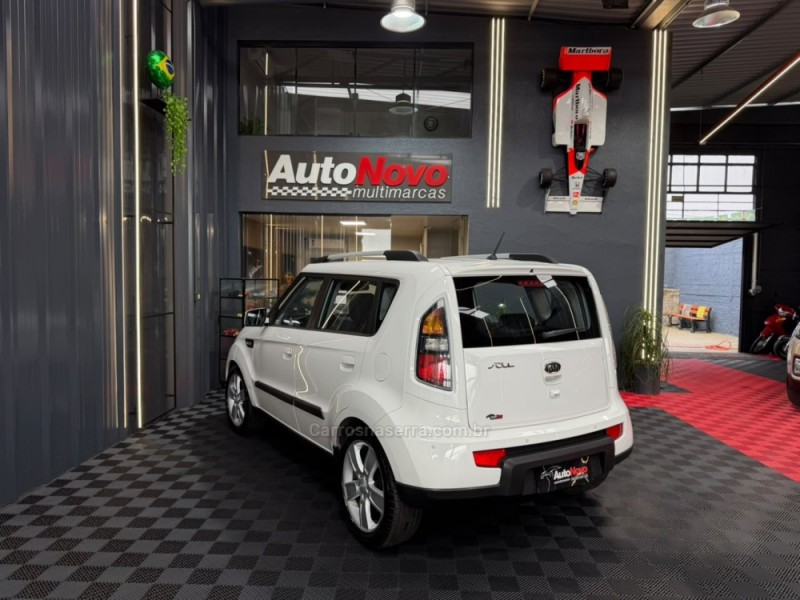 SOUL 1.6 EX 16V GASOLINA 4P MANUAL - 2010 - VACARIA