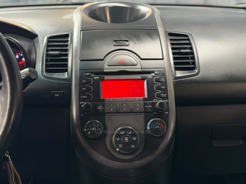 SOUL 1.6 EX 16V GASOLINA 4P MANUAL - 2010 - VACARIA