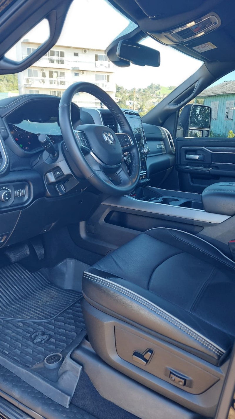 RAM 6.7 2500 LARAMIE 4X4 CD I6 TURBO DIESEL 4P AUTOMÁTICO - 2024 - FARROUPILHA
