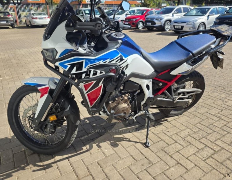 crf 1100l africa twin  2023 sao pedro da serra