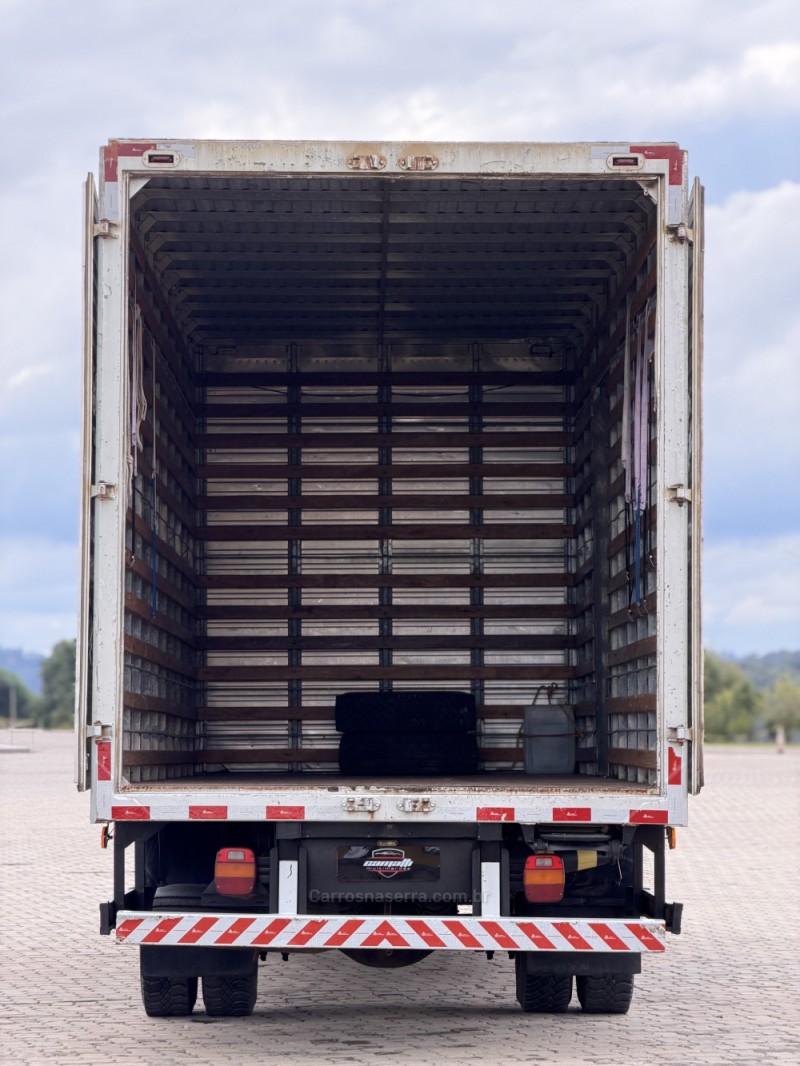 CARGO 1119 TURBO - 2015 - IPê