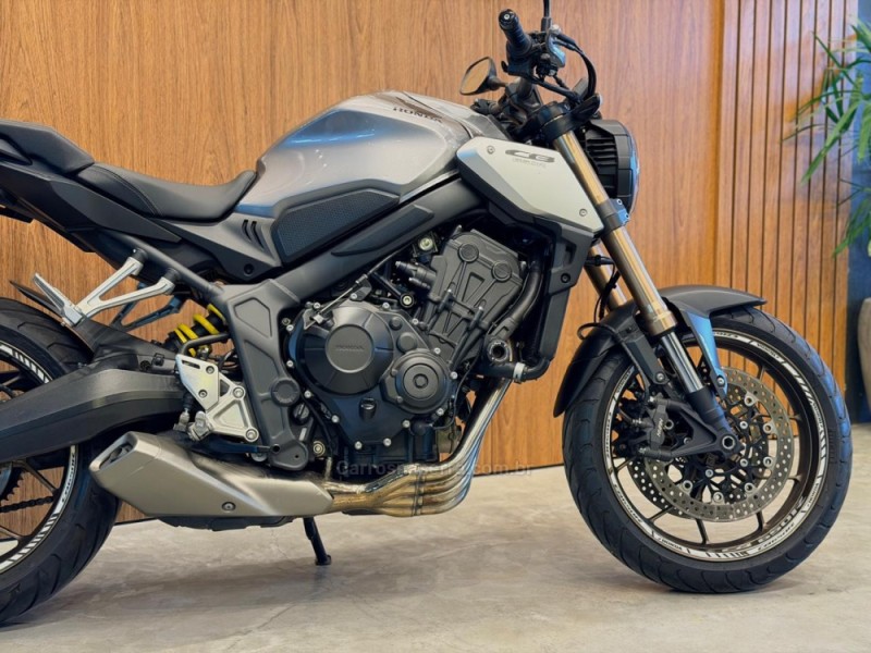 CB 650R  - 2021 - NOVO HAMBURGO