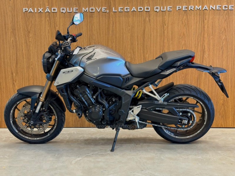 CB 650R  - 2021 - NOVO HAMBURGO