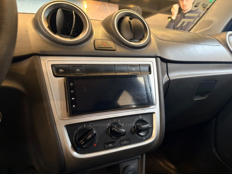 VOYAGE 1.6 MI TRENDLINE 8V FLEX 4P MANUAL - 2016 - CAMPO BOM
