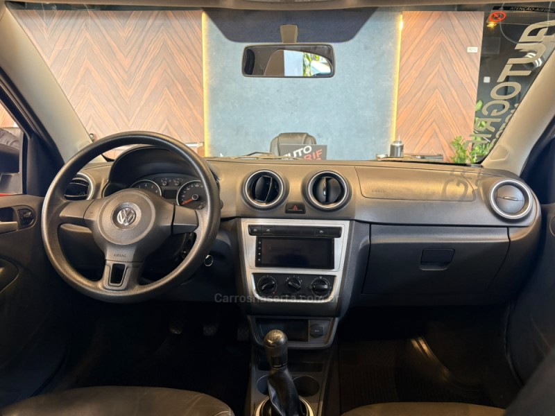 VOYAGE 1.6 MI TRENDLINE 8V FLEX 4P MANUAL - 2016 - CAMPO BOM