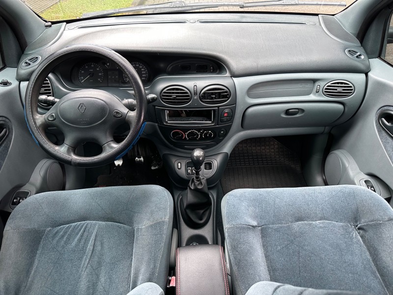 SCÉNIC 2.0 RXE 8V GASOLINA 4P MANUAL - 2000 - CAXIAS DO SUL