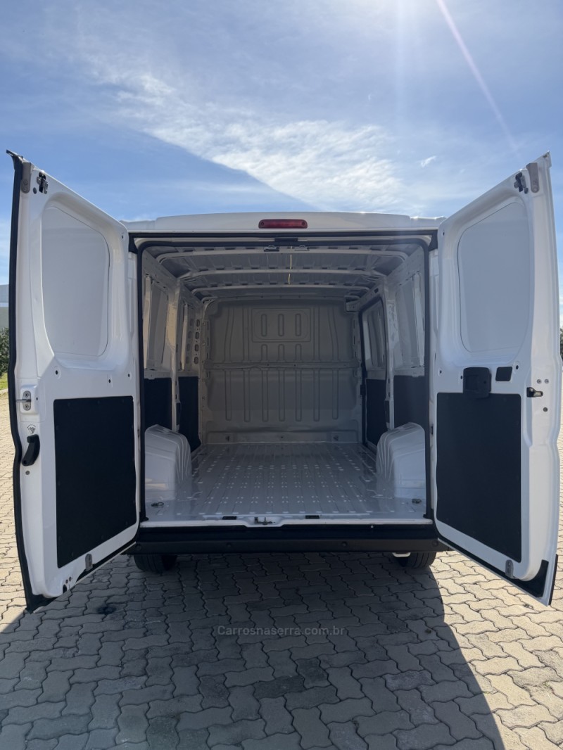 DUCATO 2.3 CARGO 16V TURBO DIESEL 5P MANUAL - 2021 - IPê
