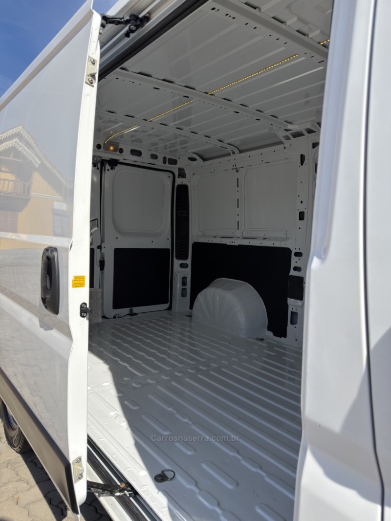 DUCATO 2.3 CARGO 16V TURBO DIESEL 5P MANUAL - 2021 - IPê