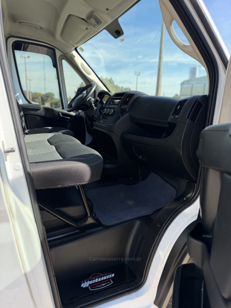 DUCATO 2.3 CARGO 16V TURBO DIESEL 5P MANUAL - 2021 - IPê