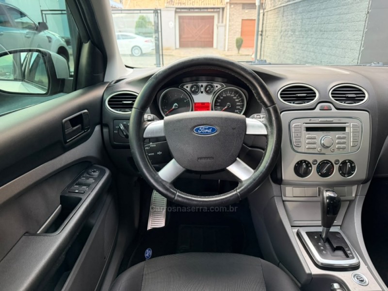 FOCUS 2.0 GLX 16V FLEX 4P AUTOMÁTICO - 2013 - ESTâNCIA VELHA