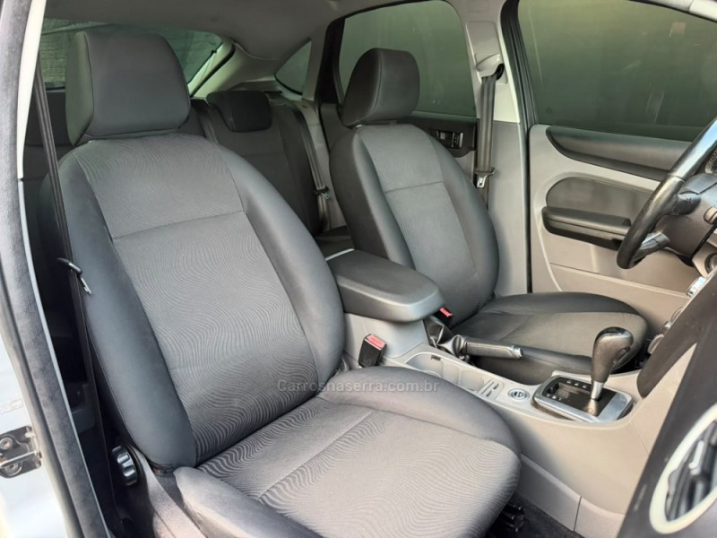 FOCUS 2.0 GLX 16V FLEX 4P AUTOMÁTICO - 2013 - ESTâNCIA VELHA