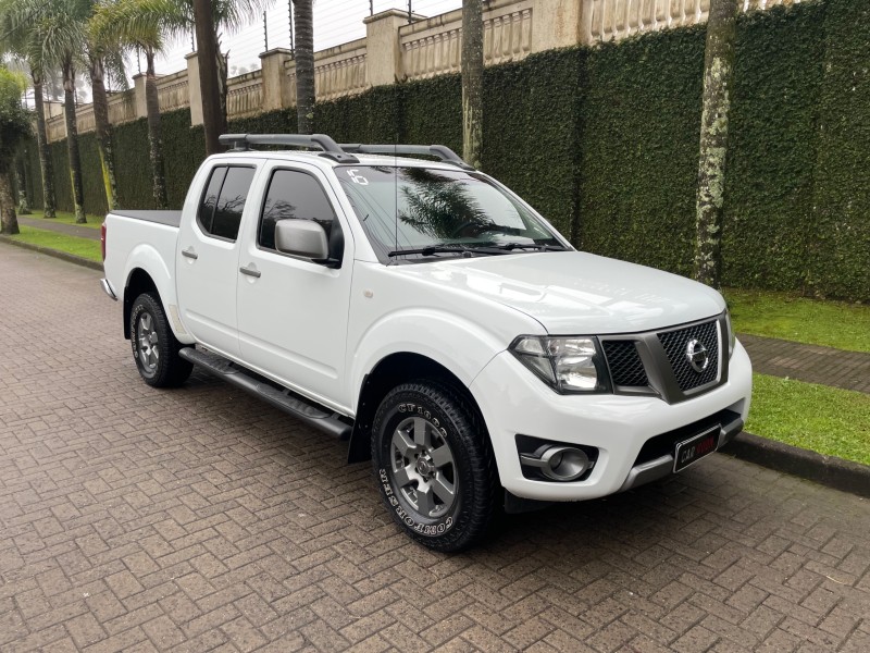 FRONTIER 2.5 SV ATTACK 4X4 CD TURBO ELETRONIC DIESEL 4P AUTOMÁTICO - 2016 - CAXIAS DO SUL