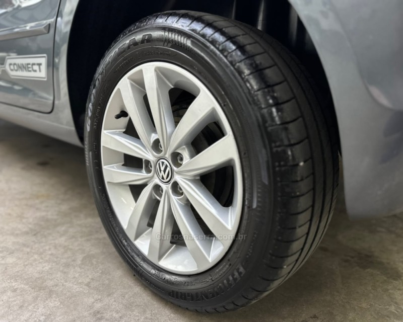 FOX 1.6 CONNECT 8V FLEX 4P MANUAL - 2020 - VACARIA