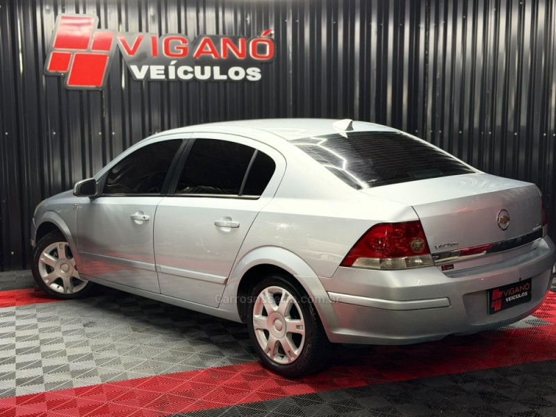 VECTRA 2.0 MPFI ELEGANCE 8V FLEX 4P MANUAL - 2007 - CAXIAS DO SUL